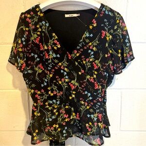 Mi Ami floral wrap short sleeve blouse